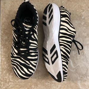 APL ICONIC PRO HAIR CALF SNEAKERS SIZE 8 1/2 VERY RARE